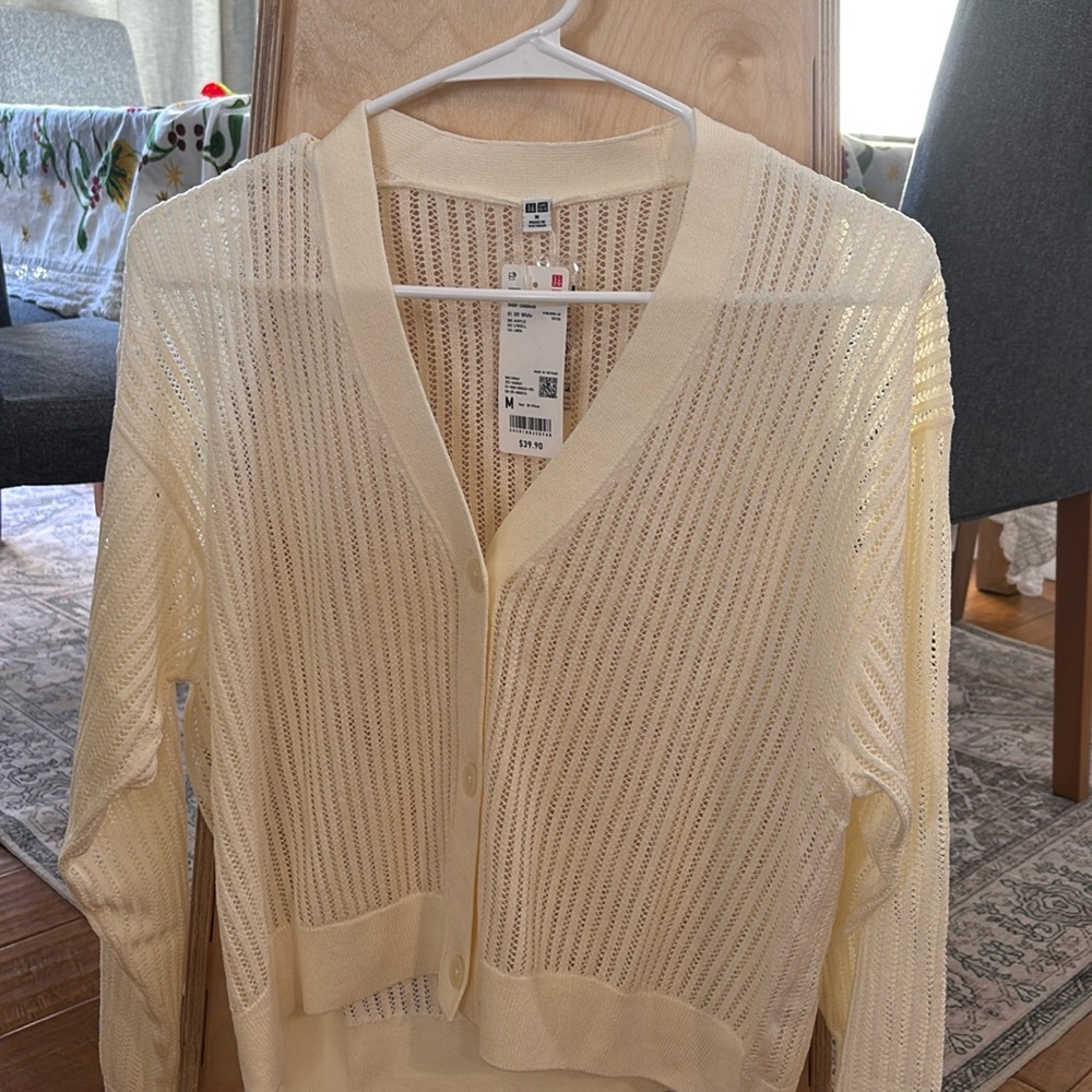 Uniqlo ivory cream knit cardigan off white NWT SIZE M